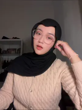 jarinya masi ada liptint