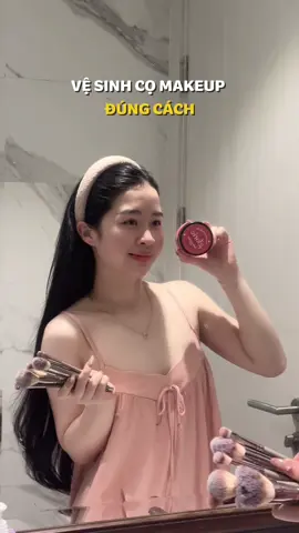 Chị em nhớ giặt cọ thường xuyên để tránh lên mụn nhennn #goclamdep #chamsocda #giatcomakeup #glorie 