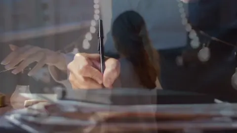 حس عجیب است 