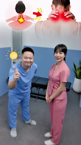 Bài tập giúp giảm đau mỏi vùng cổ vai. Cùng em Mạnh tập nhé! 💪 #vuducmanh76 #tips #neckpain #neckpainrelief 