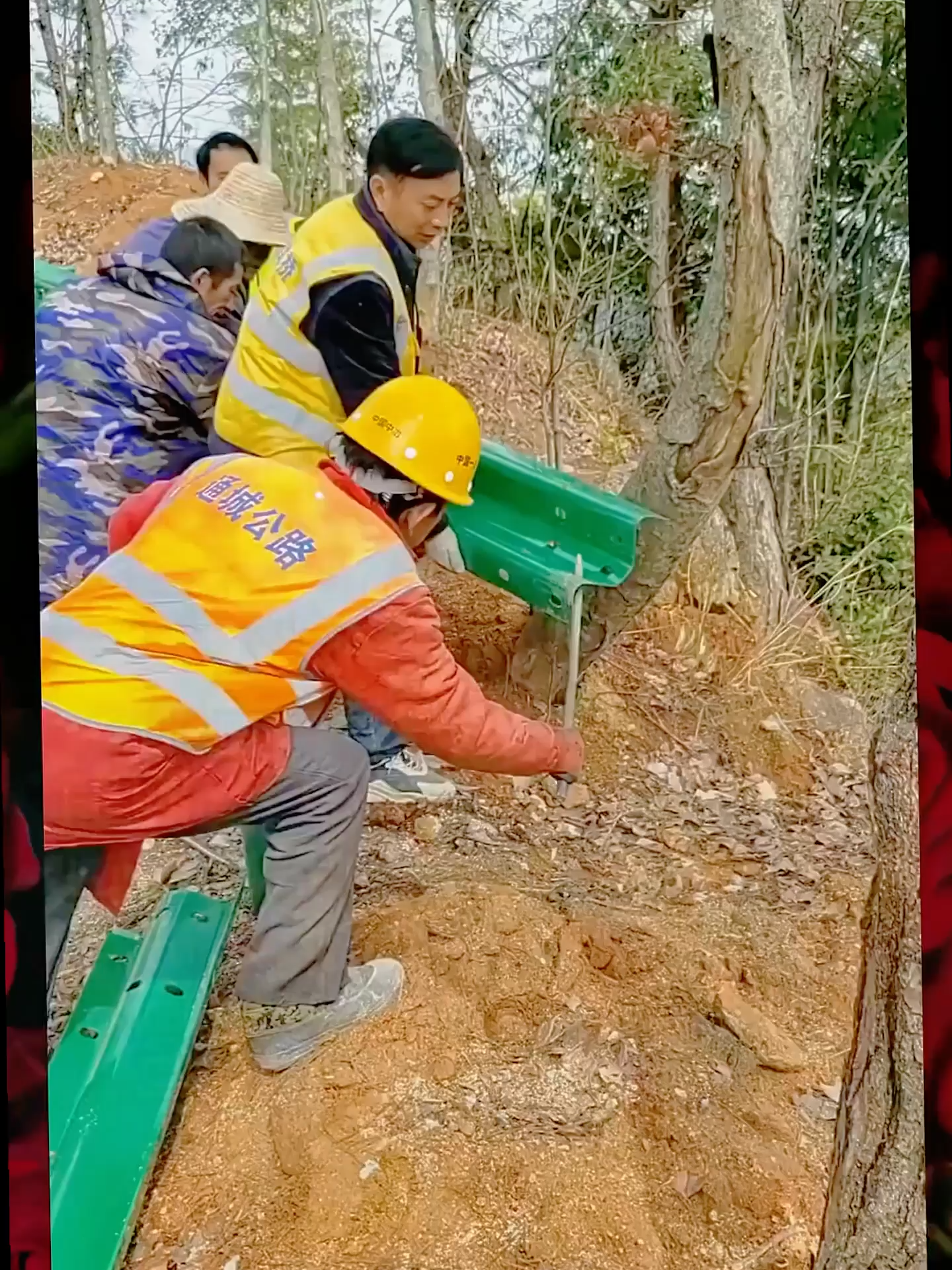 Bent Curve Wave Guardrail Installation: Onsite Challenge #fyp #viral #tiktok #daily #followme #funny #trending #foryoupage #RoadSafety #Guardrail #WaveGuardrail #CurveInstallation #HighwaySafety #RoadWork #ConstructionLife #Engineering #PublicSafety #SmartCity #SafetyFirst