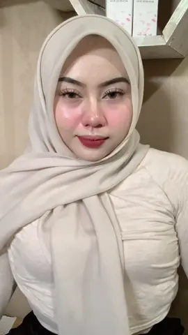 kekarr sekalii kek nyaa😭