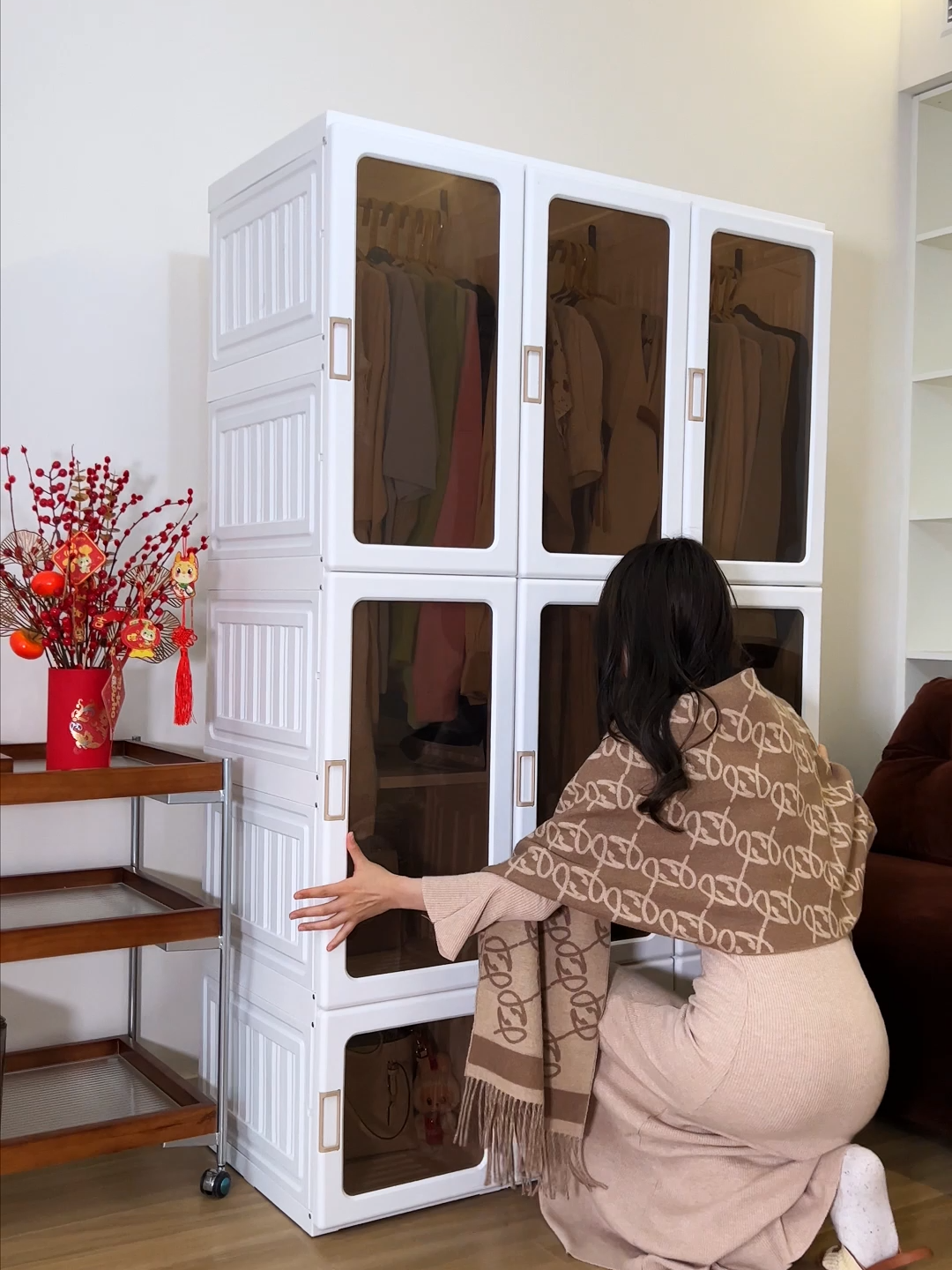 Setiap buka lemari ini, rasanya lega banget 😍 Nggak ada lagi baju numpuk atau cari-cari yang hilang.  Antbox bikin kamar keliatan lebih hidup & teratur. #antboxindonesia #homedecor #storageestetik #organizingtips #organizingideas #storagekamar #furniturminimalis #rumahminimalis #fyp #fypツ #lemariminimalis #lemaripakaian #lemariestetik