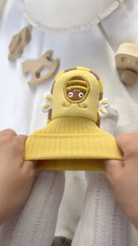 Giày tất xinh cho bé #thoitrangbe #oibeoi #mevabe #thoitrangtreem #giaydeptrem 