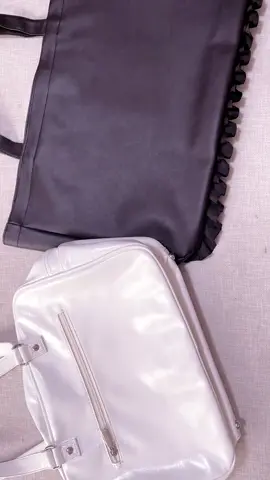 【びびでばびぃでぶー】       これで明日愛知に遊びに行きます♩楽しみすぎてやばい😭😭 2時間で作ったので褒めてください‼️😽😽😽        @ちむむん❕💎🦊  @るなぴよ王†=ﾞﾑ     これでいきますよ‼️‼️ 探してね‼️‼️服装はまだ決めてない‼️‼️髪型どーすんの  はやくあしたになってほしい       @あいりなのだ❕👑  @稲 荷 る あ 💎 ♡ → → →  @公認オタク。  @りな🎲🦁  @♡  @꒷꒦❤︎  @🎀  @🐤ほまの✦      #痛バッグ     