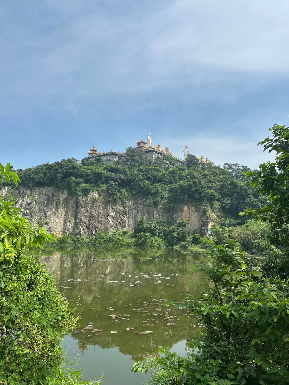 Nam Mô Quán Thế Âm Bồ Tát