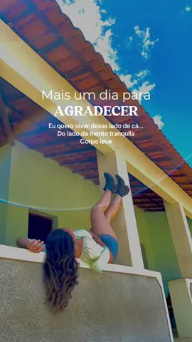 Você sabia que o cortisol, o famoso hormônio do estresse, pode estar sabotando seu corpo e sua mente? 😩 Quando ele está alto, você sente ansiedade, inchaço, cansaço constante, perde foco e até tem dificuldade pra dormir. Foi por isso que eu me rendi ao Drink Azulzinho🩵 Ele ajuda a reduzir o estresse, melhora o sono, equilibra os hormônios e ainda dá aquela sensação deliciosa de calma e bem-estar. É o meu ritual diário pra desacelerar e cuidar de mim de dentro pra fora. ✨ Se você também precisa provar disso, deixa um comentário que te mando o link😘 #Relaxei #CortisolAltoNão #SaúdeEmPrimeiroLugar #BemEstar #momentorelaxei 