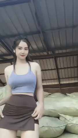 ဘာတွေက😅