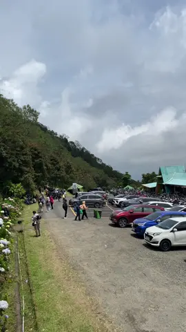 Cuaca papandayan di tanggal 15 november membludak ☀️🔥🔥🔥 #papandayangarut #garutpride🔥 #bismania #fyppppppppppppppppppppppp #pendakigunung 