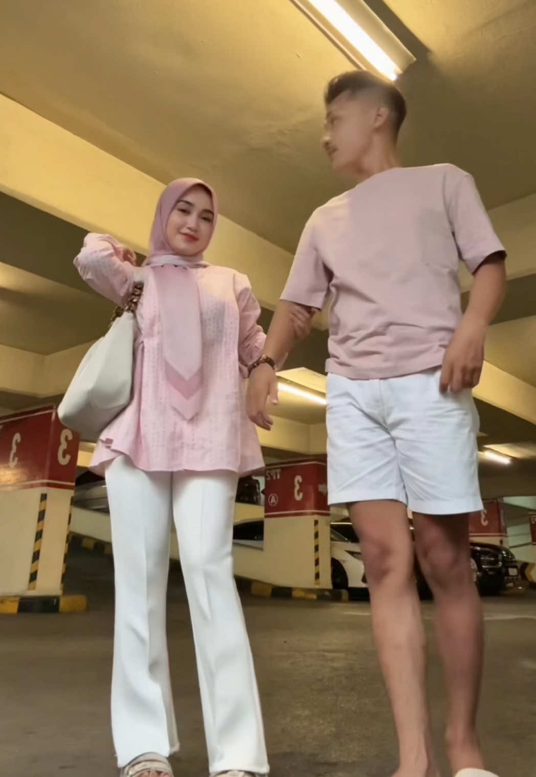 canti bgt pake ilona cutbray brand nya @Big Belle.id 🤩💕 #cutbray #OOTD #couple 