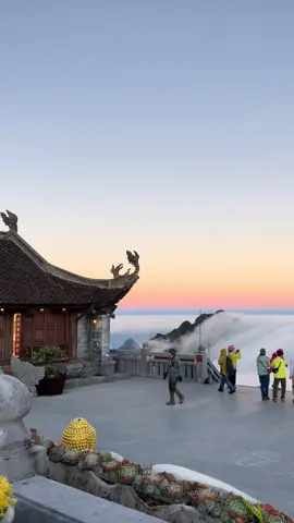 Fansipan, Sapa, Vietnam #sapatrekkingwithgio #sapatrekkinghikingtours #beeshomestaysapa #fansipanhike #sapa @Bees Homestay Sapa & Trekking @Pàng Châu Sapa 