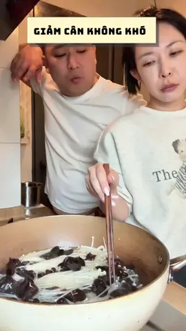 Đồng vợ đồng chồng, giảm cân không khó 😂    #couple #funnyvideos #genz #funny 