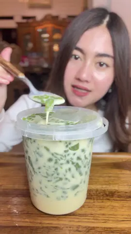 mam cendol @WarisanIbuAsli nya kak @Shely Che bersama @prsillaaa #versansss 