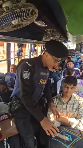 যানবাহনে আইনশৃঙ্খলা বাহিনীর তল্লাশি চলছে।  #viral #tiktok #bangladesh🇧🇩 