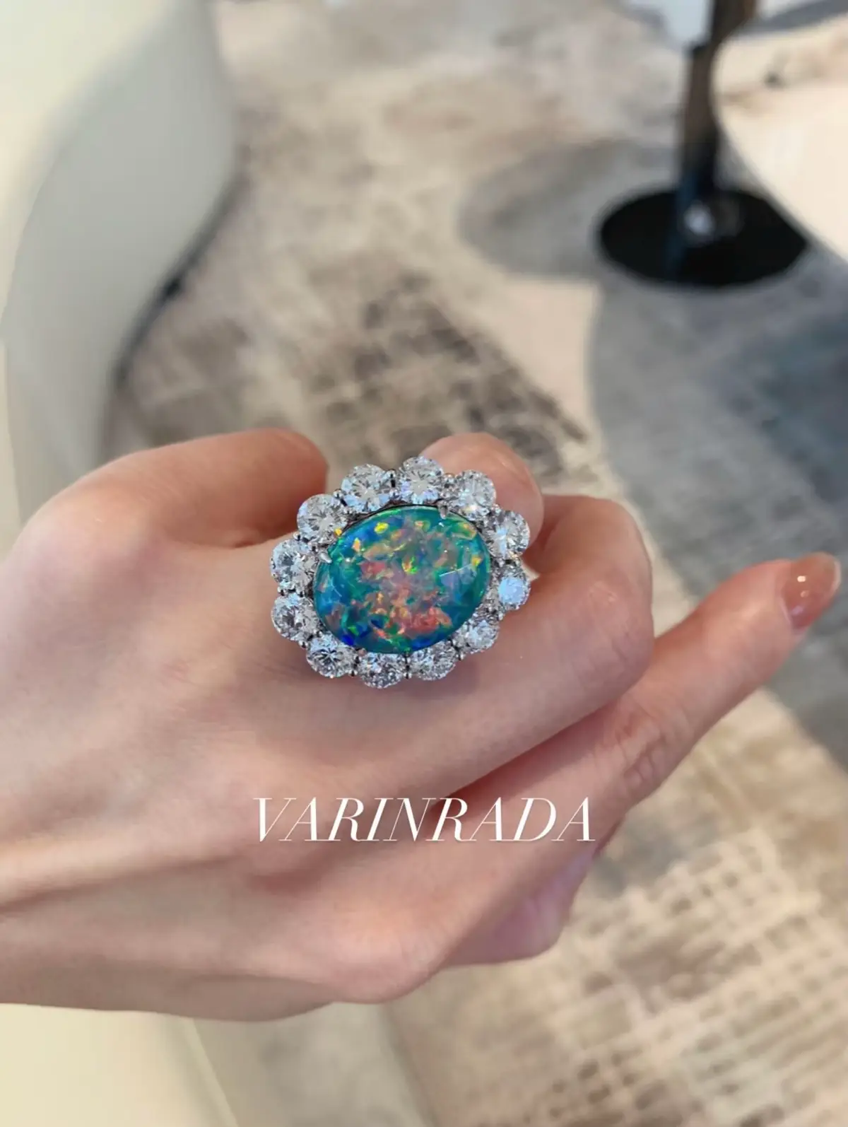 🖤🔥 “God’s Palette” — 14.5ct Black Opal Masterpiece | ออสเตรเลีย แบล็คโอปอลระดับตำนาน อัญมณีที่ถูกขนานนามว่า “พาลเท็ตของพระเจ้า” — แบล็คโอปอล 14.5 กะรัตจากออสเตรเลียที่เผยประกายสีรุ้งหลากเฉดราวกับท้องฟ้ายามเปลี่ยนฤดูกาล ทุกเม็ดในโลกมีเพียงหนึ่งเดียว และชิ้นนี้คือระดับ Masterpiece ที่หายากอย่างแท้จริง A breathtaking 14.5-carat Australian Black Opal, famed as “God’s Palette on Earth.” Its spectral play-of-color flashes with neon blues, emerald greens, fiery reds, and violet streaks — a one-of-a-kind phenomenon found in no other gemstone. A true collector’s treasure of organic beauty and cosmic brilliance. 🔬 Gemological Excellence • 14.5 ct Natural Black Opal — Australia • Vivid multi-color fire with full-spectrum play-of-color • Exceptional brightness & pattern stability • Collector-grade opal with unique visual identity 📈 Collector’s Insight • Large fine-quality black opal above 10ct is extremely rare • Highly sought after by high-jewelry ateliers and global collectors • Significant long-term value due to single-origin rarity 🌿 Symbolism & Aura Black Opal — “Creativity, Mystery & Divine Inspiration” • Represents unique identity & self-expression • Believed to enhance intuition and creative flow • Revered as a talisman of cosmic beauty 💬 Contact for Inquiry & Reservation 📲 LINE: @750uezfs 📞 WhatsApp: +66 63 635 8383 🌍 Worldwide delivery | Premium packaging & authenticity #BlackOpal #AustralianOpal #GodsPalette #LuxuryGemstone #HighJewelry      