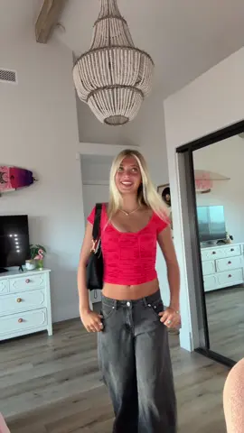 i miss being this tan  #fyp #trendingvideos #trends #fitchecks #schoolootd 