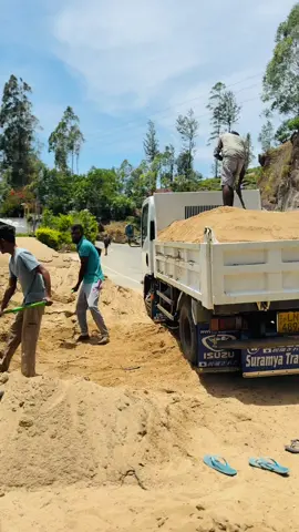 හදිසි වැලි ඔඩරයාක් 😁🚀🥵 #srilanakatiktok #trending #sumudukavindya #ටිපර්පිස්සුව❤️ #tipper 
