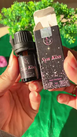 Nước hoa côbe dùng là thơm đúng chỗ nhé các chị #nuochoasynkiss #synkiss #nuochoanu #review #xuhuong  @nguyendung0390  @nguyendung0390  @nguyendung0390 