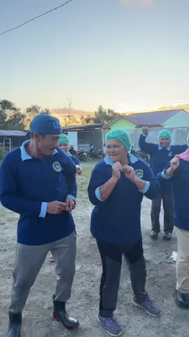 Senam pagi dari tim kelelawar alias tim masak SPPG Batang Beruh 2 ✨ #fyp #mbg #sppg #sppgsidikalangbatangberuh2 