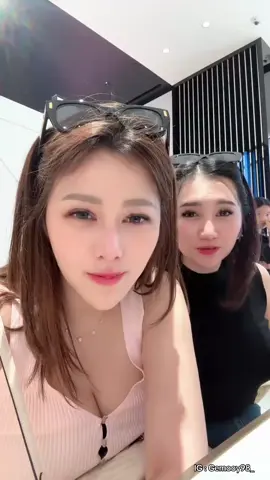 Padahal yg kita tanyain kalau bentuk kartu keluarga di Kl gmn? Mbanya nyambungnya kemana 🤣@Umi Stefani 