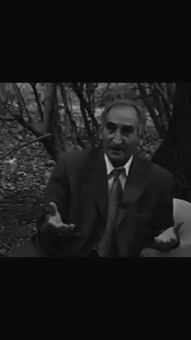 Bəh Bəh sözə bax Bişmişlərin bişmiş dosdu  Çiyində Çiy dosdu olar. 