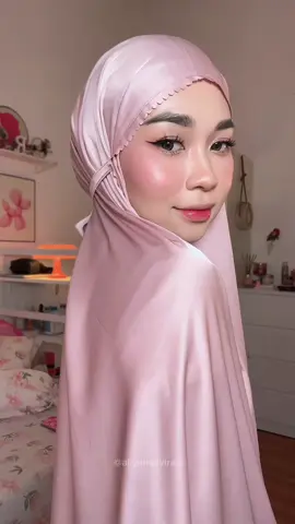 Jatuh hati banget sama mukenah satu inii🥹🩷