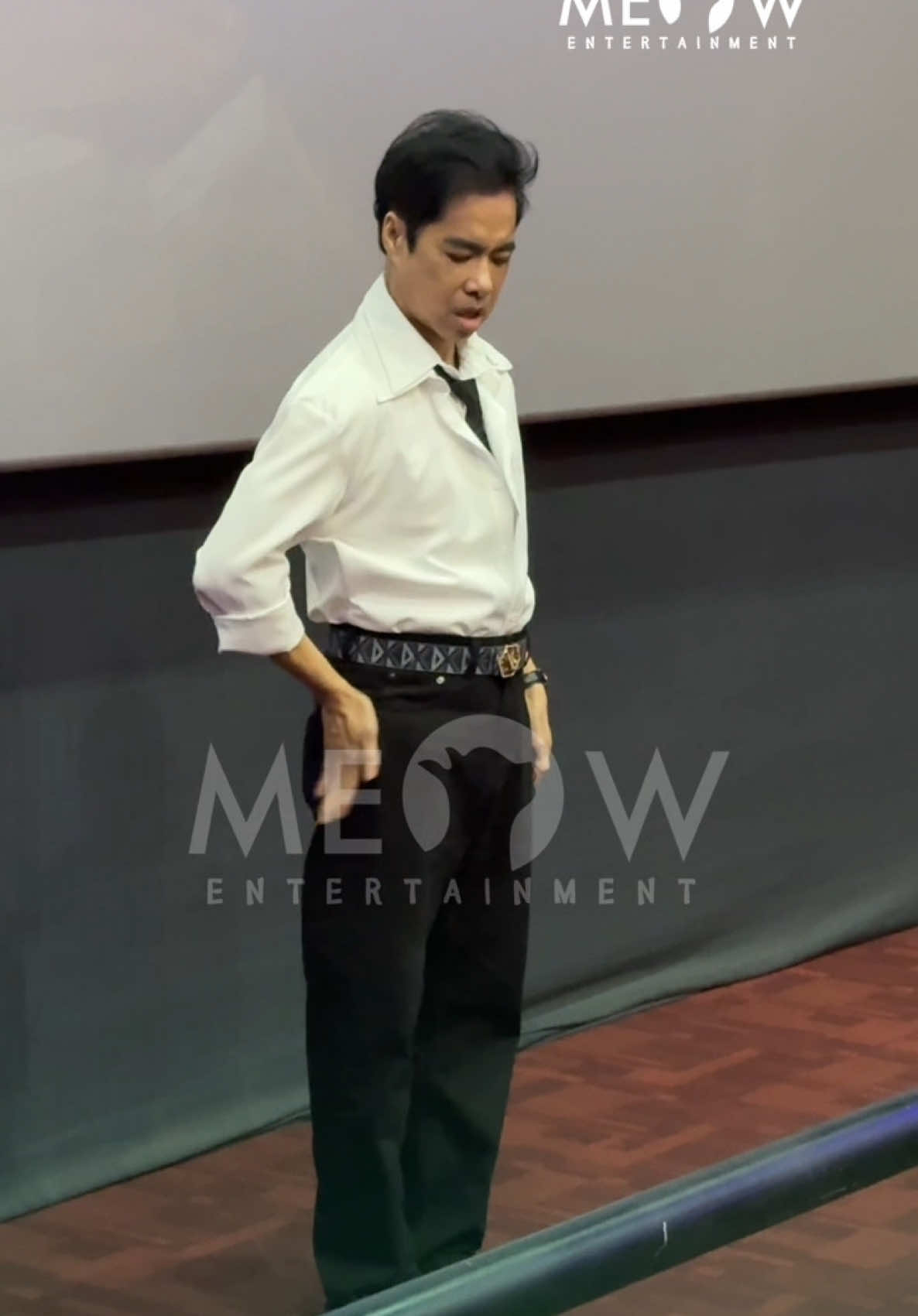 Danh ca Ngọc Sơn vừa hướng dẫn vũ đạo vừa hát 60 năm cuộc đời khi đi cine tour Phá Đám: Sinh Nhật Mẹ #MeowEntertainment #MeowNetwork #TikTokGiaiTri #PhaDamSinhNhatMe #PhaDamSinhNhatMeByMeow 