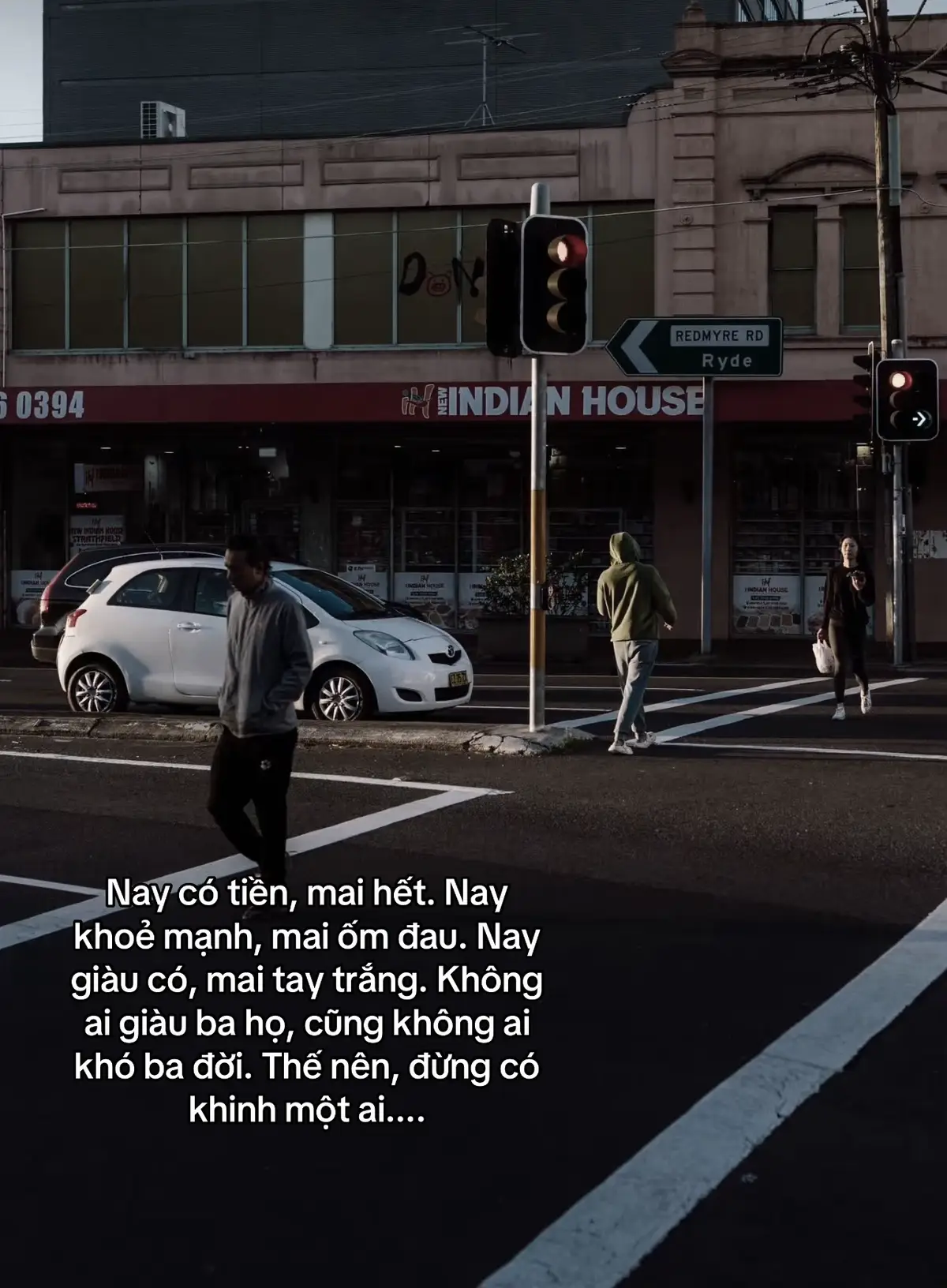 Nay có tiền, mai hết. Nay khoẻ mạnh, mai ốm đau. Nay giàu có, mai tay trắng. Không ai giàu ba họ, cũng không ai khó ba đời. Thế nên, đừng có khinh một ai....#fyp #xh #cap #tunganh 