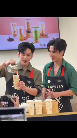 DON'T MAKE MY KITTA SHY NA #perthsanta #perthppe #santapp #fyp #foryourpage 