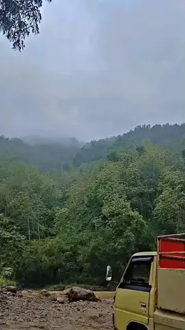 arep sambat kok isin karo dika engkleng sing sregep nyambut gae 😌@dika_engkleng ##fyp #fyppppppppppppppppppppppp #pacitan24jam #kaligrindulu 