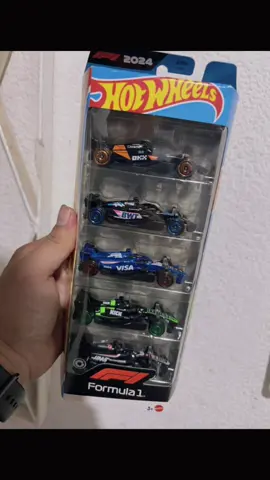 Los conseguí $99 mexicanos súper oferta única e irrepetible#hotwheels #lasvegas #f1tiktok @Sergio Pérez @CadillacCanada @Verstappen.com @Red Bull Racing 