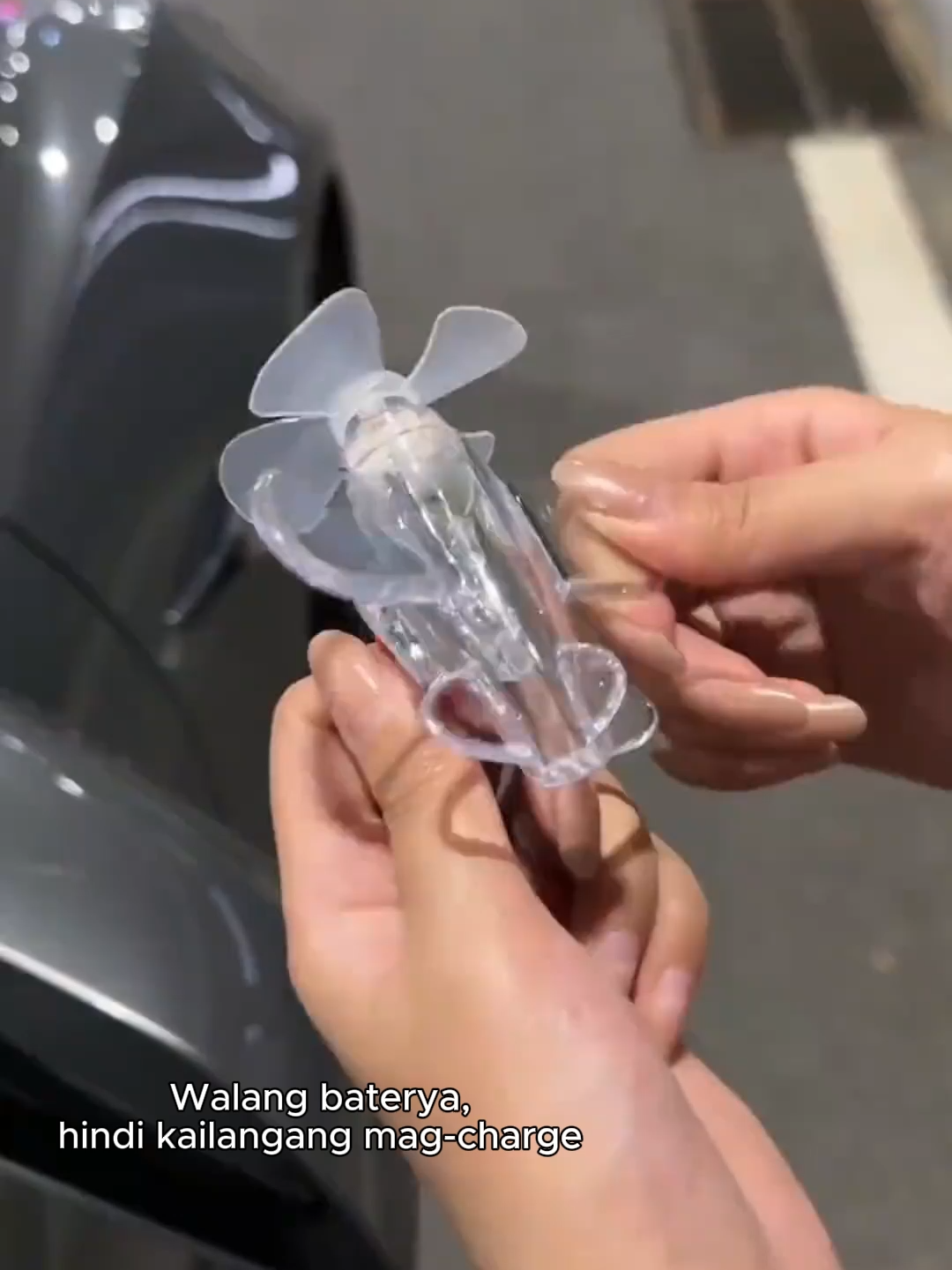 Bilang ang hangin, super cute, gamitin ang ito wind-powered rotating dekorasyon upang i-dekorate ang iyong sasakyan.#sasakyan#Pagpipinta#Motoyik