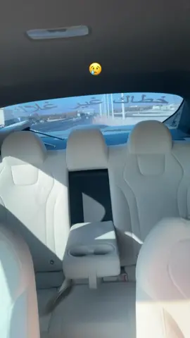 رخصت في عيني وانا قبل مغليك  سبحان من نزل بعيني غلااتك  بتندم على فعلن فعلته بماضيك ومن الندم عينك تهل اعبراتك .