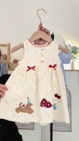 Váy thêu hoạt hình chất vải chiffon xốp mềm mát thích hợp mùa hè #vaybegai #vaybegaimuahe #depchobegai #quanaobegai 