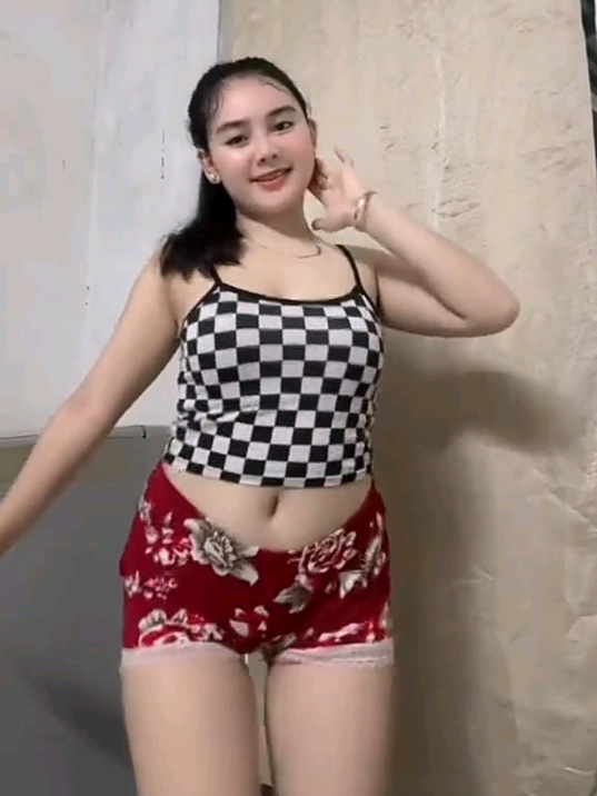 day 1 bikin konten #cewekcantik #fyp #cantik #dc #dancetiktok 