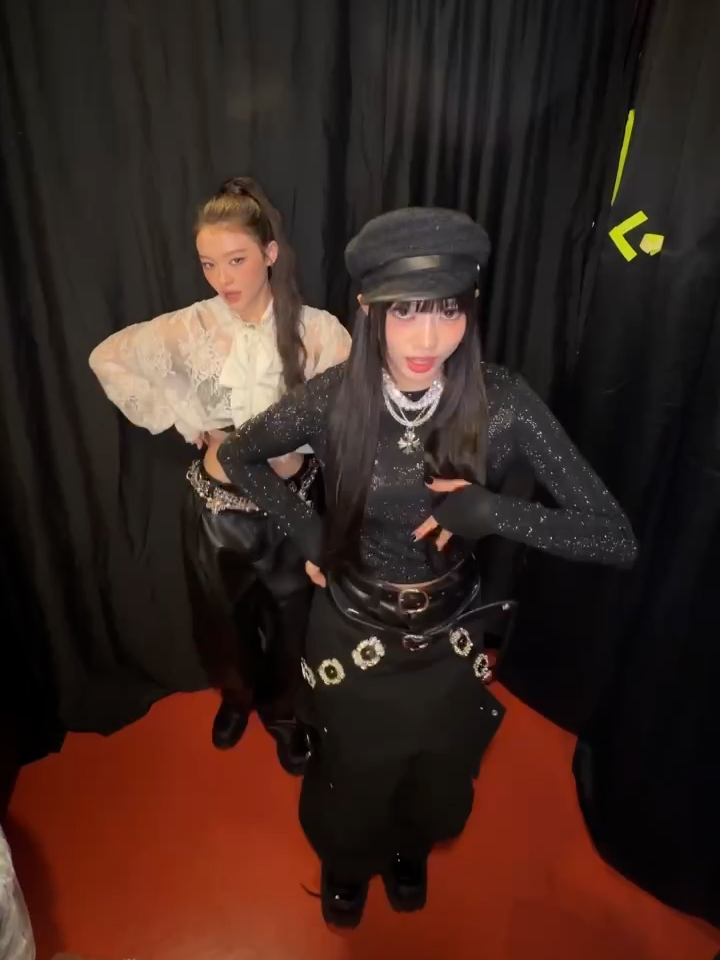 언니 따라와 (camera무빙 바이 이가원)  #MEOVV#미야오  #SOOIN#수인#ELLA#엘라 #THEBLACKLABEL#더블랙레이블