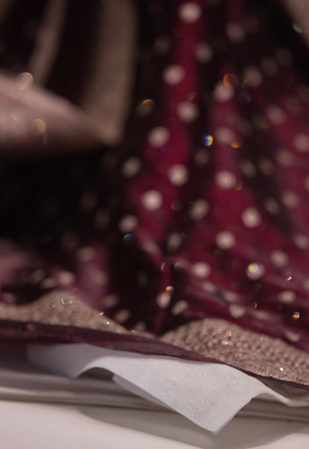 আমাদের শোরুম ভিজিট  করুন।                                                                             ❤️ মনেরেখ শাড়ীজ ❤️  🟦 যমুনা ফিউচার পার্ক  🟦  লেভেল - 2 ,  ব্লক - C,  দোকান নং : 2c-18.  কুড়িল প্রগতি সরণি , ঢাকা  - 1229 |   ☎️ - 01677612704,  01687328100  sari, biyer sari , wedding sari, banarashi sari, sharee biyer sharee, party sari , reception sari , sharee gawon,sarara, garara,  sharara, dress,  বিয়ের শাড়ি , শাড়ি , বেনারসি শাড়ি , পার্টি শাড়ি , রিসিপশনের শাড়ি, গাউন, সারারা, গারারা, থ্রি পিস,   পার্টি ড্রেস