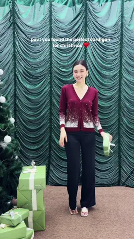 Sparkle cardigan ✨ sooo pretty!!  #christmas #christmascollection #christmasoutfit #cardigan #cardiganoutfit 