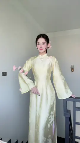 Áo dài xinh quáaa  #viral #trending #aodaitruyenthong #aodaicoba #aodaitet 