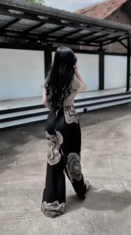 celananya nyaman adem bangett, mana murah cuma 30rb an!😭🖤🤎 #celanamurah #celanawanita #celanarayon #celanamotif #celanaviral 