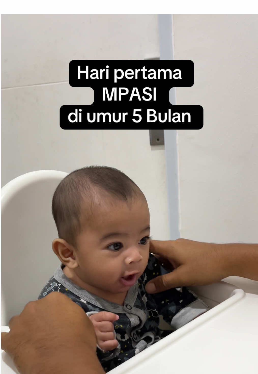 hai semuanya, aku lagi belajar makan 👶🏻 #mpasi #mpasihomemade #bayimpasi #fyppppppppppppppppppppppp #mpasimenulengkap 