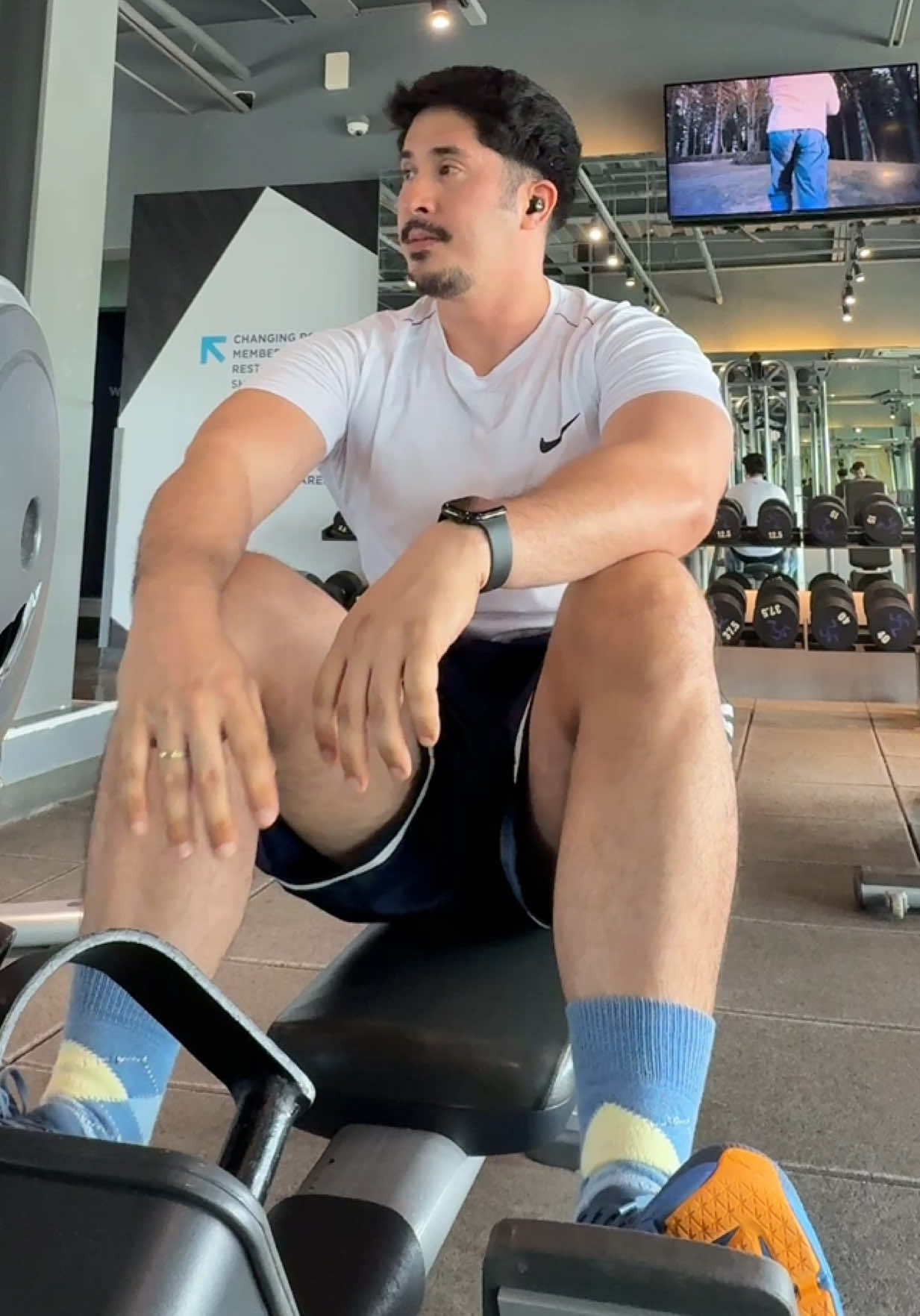 I'm not a red flag. I'm more of a yellow light. I warned you to stop & you didn't. So i guess that's on you? 😅