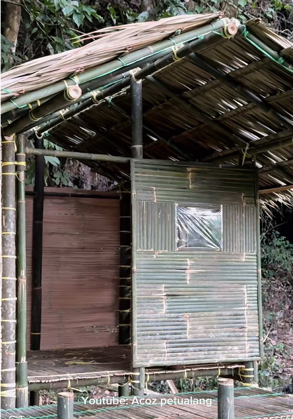 Part 50. Hari ke 6 membuat rumah bambu bosku. #Acozpetualang #survival #pamanbara 