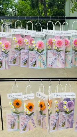 E cũng có túi thiệp như này nha mng, ngoài cũg dthg lắm ạ 💕💕#hoakemnhunghandmade #hoakemnhung #handmade #xh #quảngngãi 