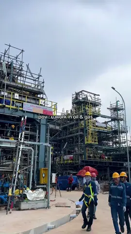 me outside my 💅🏻 routine #engineering #oilandgas #engineeringlife 