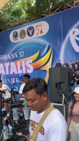 DIKE SABRINA X SMK N  1 NGANJUK x @Second Break Entertainment X @3sorganizer_  SEZZZ#ashrafaudionganjuk #ashrafmanagement #smkn1nganjuk #nganjukhits #dikesabrina 