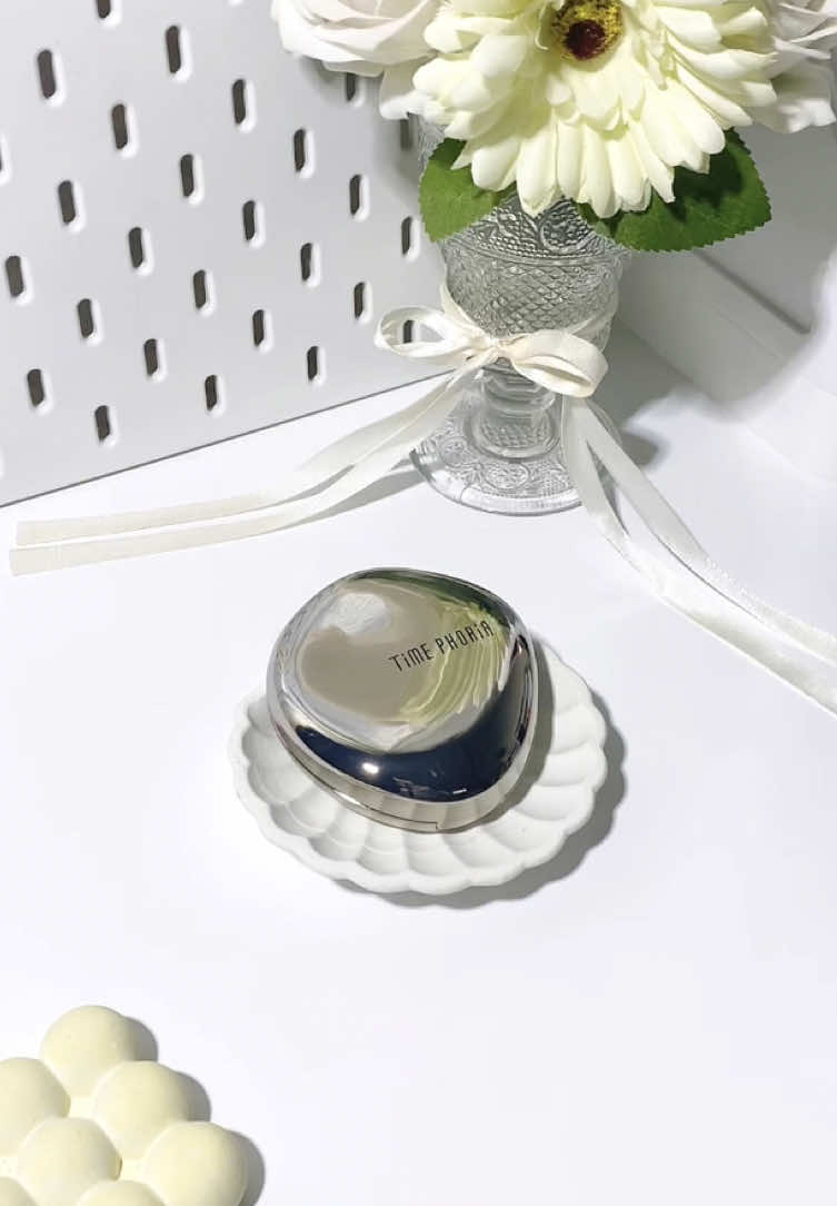 Worth to hype, karena memang sebagus ituuu ❥ From Timephoria ‘Timeless Lumina Matte Perfection Cushion’ #timephoriacushion #mattecushion #highcoveragecushion #cushionviral #timelessluminamatteperfectioncushion 
