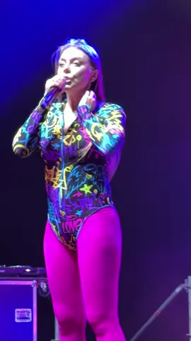 Ради тебя ) Помните эту очень интересную песню? )) #оксанапочепа #акула