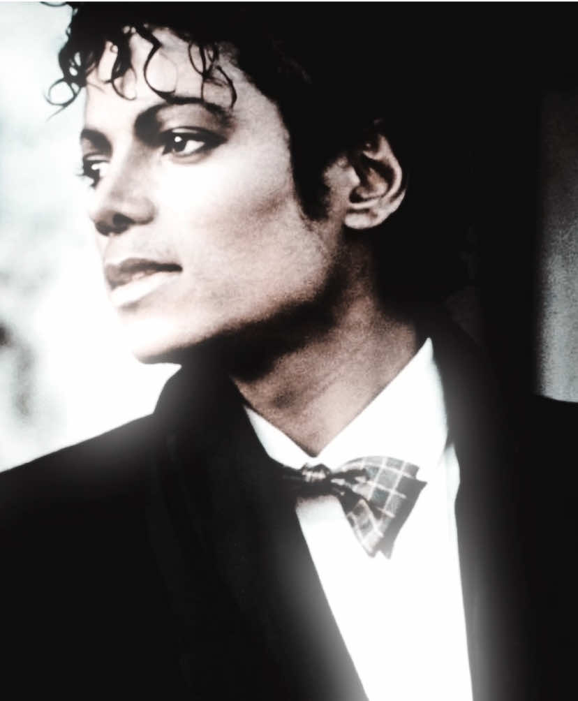 #MICHAELJACKSON | kinda rushed but thriller era is so >> | #michaeljacksonedit #mj #mjisinnocent #edit #fyp #xyzabc #michaeljacksonfan #blurrr #moonwalker | ac: @maxxxine | cc: @hanni .𖥔 ݁ | presets: @꩜ | tc: @M1A266 