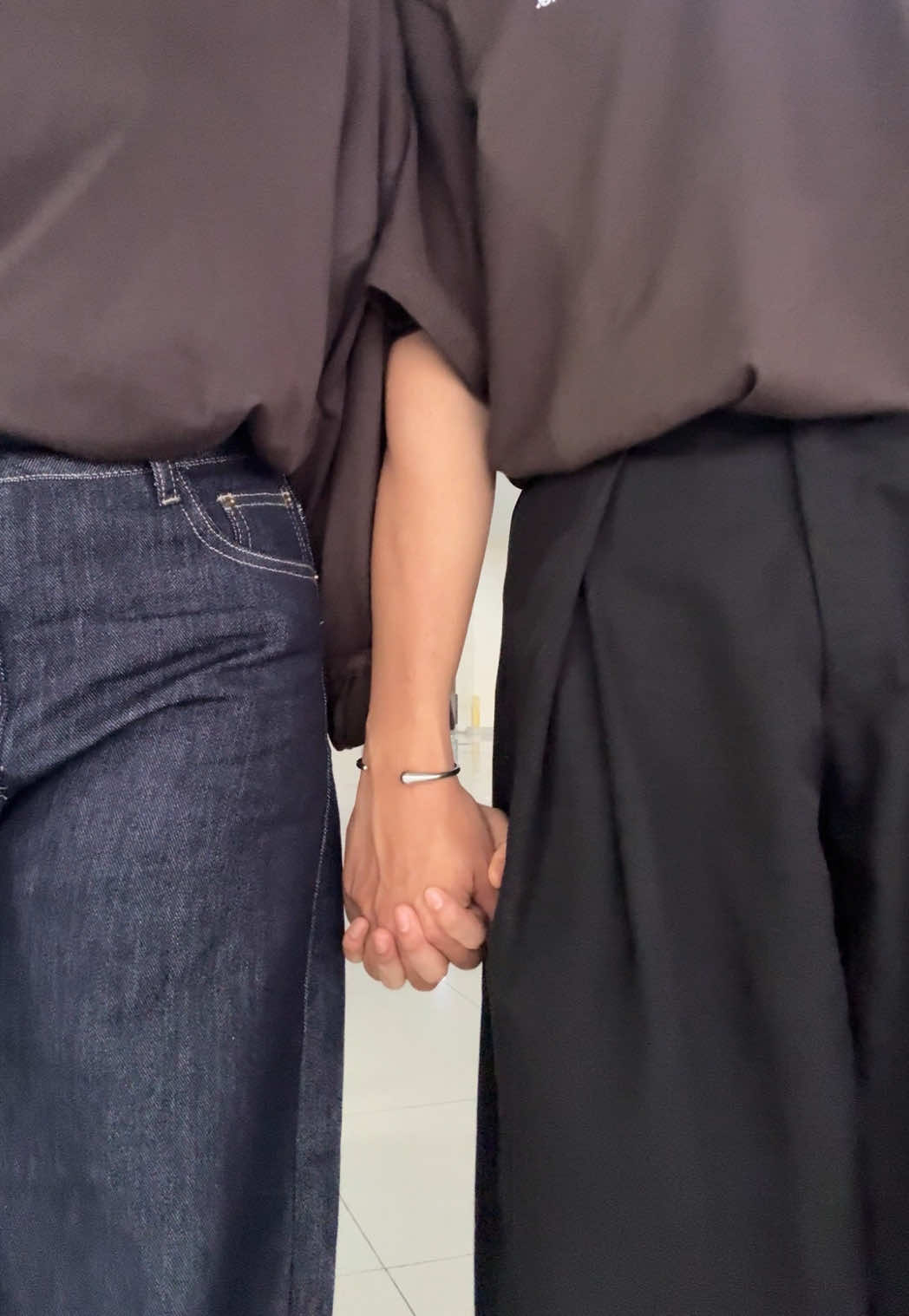 @mate.ltd 🤎 #couple #coupleoutfit #outfitideas #recommendations #outfitinspo 